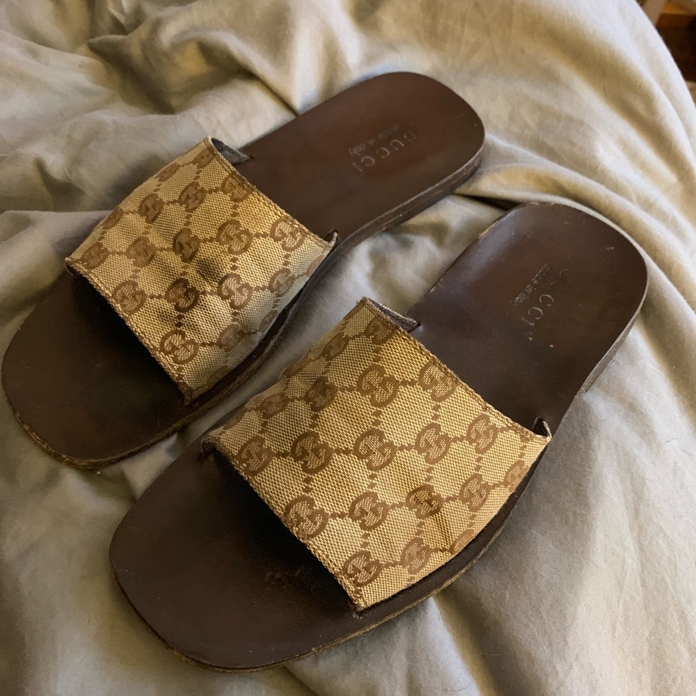 Gucci sandals flip flop 8US 41EU great shape!
